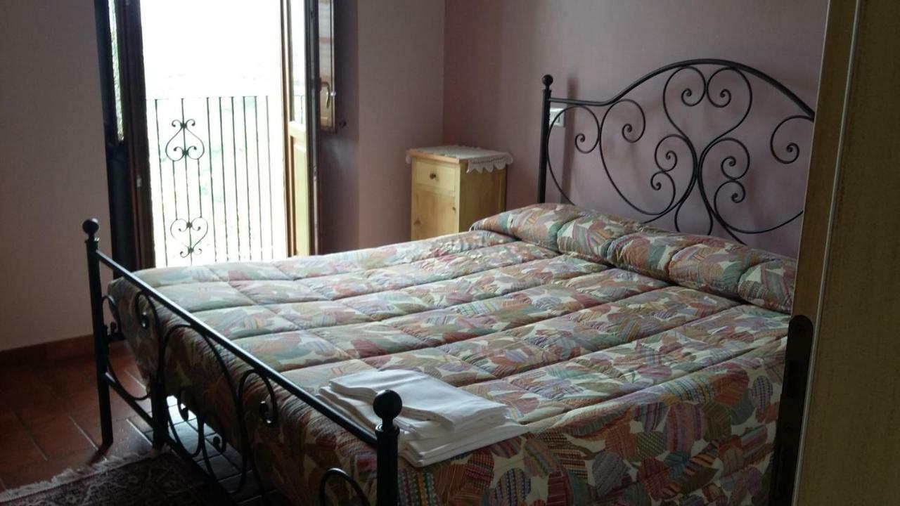 Alloggi Agrituristici Antica Dimora Villa San Demetrio ne' Vestini ภายนอก รูปภาพ